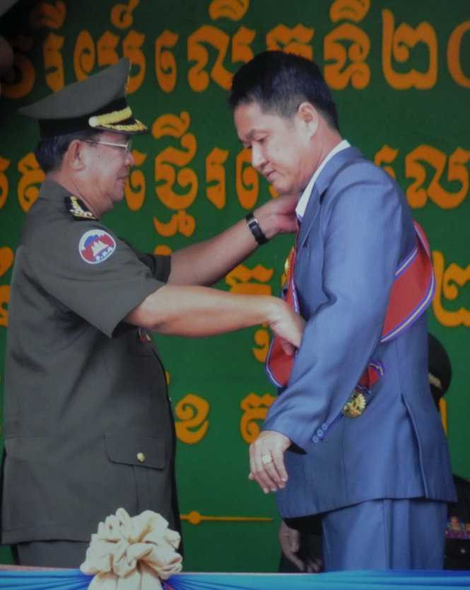 ‘Hai lúa’ chế tạo xe bọc thép: Bộ trưởng KH&CN nói gì?