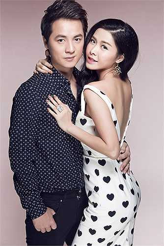 Bù đắp cho sự hi sinh của vợ trong suốt thời gian yêu nhau, sau đám cưới, Đăng Khôi đã công khai gia đình nhỏ của mình và luôn dành cho vợ con những cử chỉ, hành động hết mực yêu thương. 