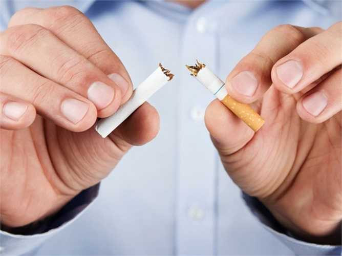 Bỏ thuốc lá: Nhiều nghiên cứu đã chỉ ra rằng hút thuốc làm tăng nguy cơ đau lưng và đĩa đệm. Khi gặp cơn đau, ​​người hút thuốc lá họ sẽ trải qua cảm giác khó chịu nhiều hơn so với người không hút thuốc.