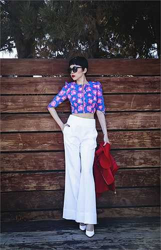 Cùng với đó, Tóc Tiên hướng tới hình ảnh gợi cảm và thời thượng hơn. Người đẹp tích cực giảm cân để có vóc dáng mảnh mai, thon gọn. 