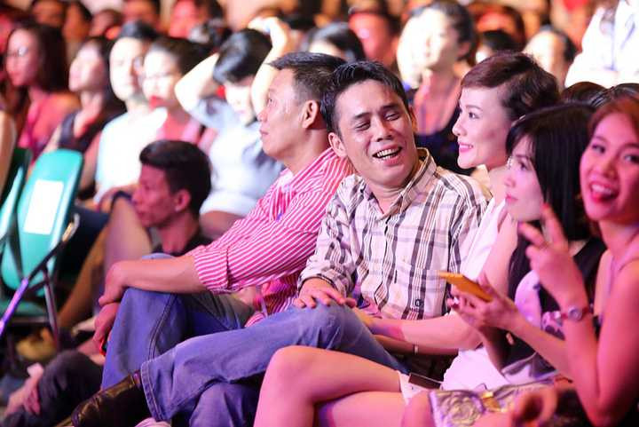 Hiện người đẹp sống với chồng và con trai (bé Gà) tại một căn hộ cao cấp ở quận 7.