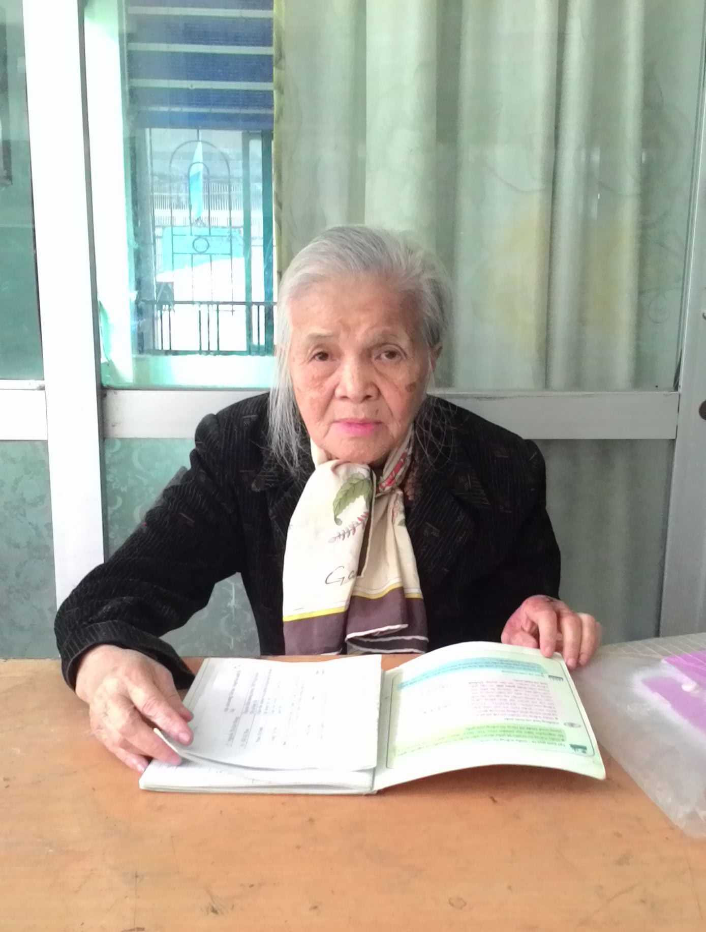 Lớp học đặc biệt của bà giáo 82 tuổi