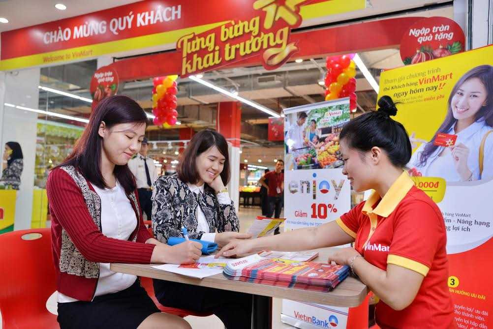 VinMart đồng loạt khai trương 9 siêu thị tại Hà Nội
