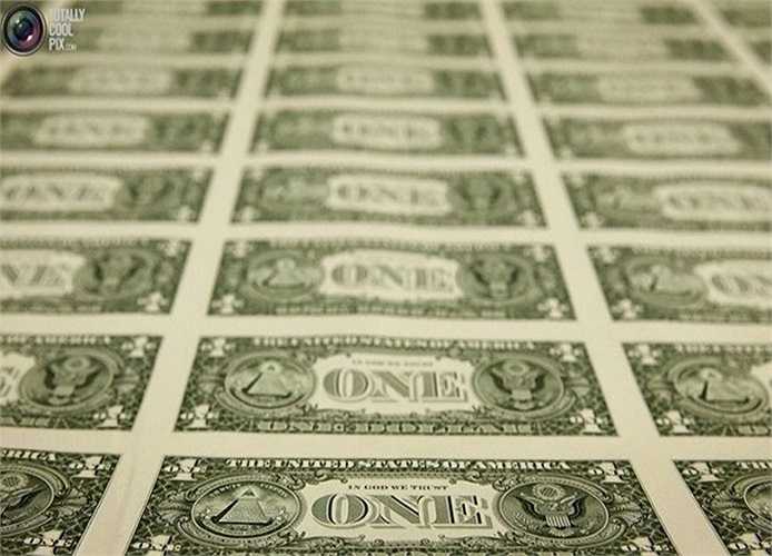 Những tờ tiền mệnh giá 1 USD.