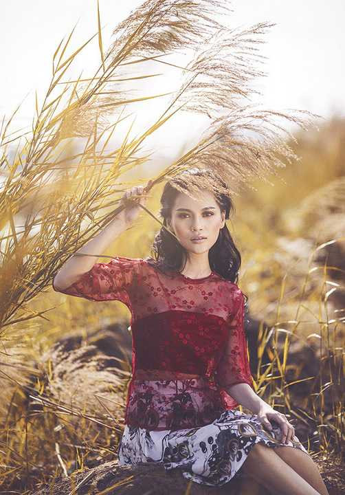 Mới đây, người đẹp cũng vừa góp mặt ở một bộ phim điện ảnh với vai diễn cá tính, hứa hẹn sẽ tạo nên sự đột phá mới về hình ảnh và mang đến sự thú vị cho khán giả trong thời gian tới.