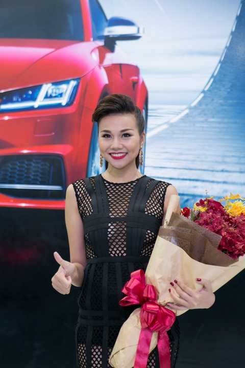 Giữ cho mình một hình ảnh sạch, không scandal, mạnh mẽ và cá tính, Thanh Hằng luôn được các nhãn hàng quảng cáo tìm đến và cô là một trong những nghệ sĩ Việt có số lượng hợp đồng quảng cáo nhiều nhất hiện nay.