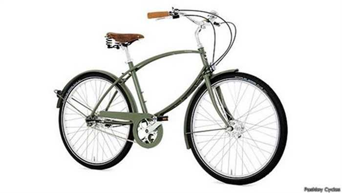 Nhà sản xuất Pashley, vốn ra đời từ thời Vua George V, là nhãn hiệu nổi tiếng với các dòng xe mang phong cách cổ điển đặc trưng kiểu Anh với yên xe lò xo hiệu Brooks và chuông xe kêu tính toong cùng giỏ đựng hàng đan bằng liễu gai. Xe Parabike mới của Pashley tuy nhiên không cực kỳ trang nhã tinh tế như các đời xe trước. Giá: 545 bảng Anh (khoảng 900 đô la Mỹ)