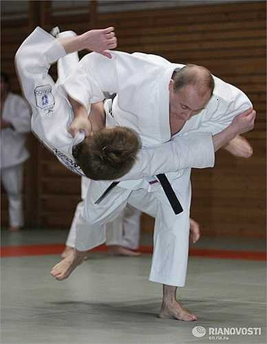 'Judo dạy ta tự kiểm soát, khả năng đánh giá điểm mạnh và điểm yếu của đối phương', ông Putin nói.