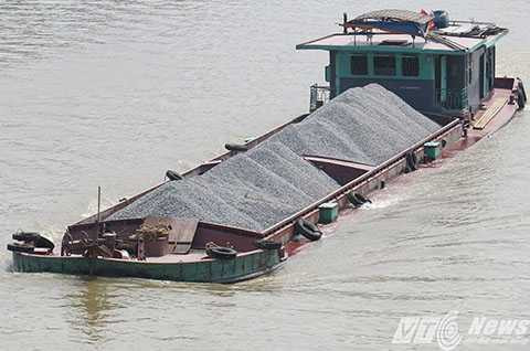 Phòng Cảnh sát đường thủy, Hải Phòng, sông Cấm, tàu chở quá tải