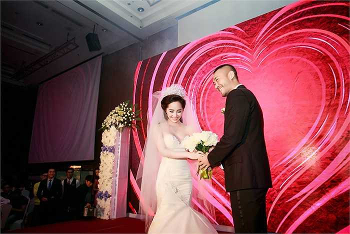 Khoảnh khắc hạnh phúc của Quỳnh Nga và Doãn Tuấn.