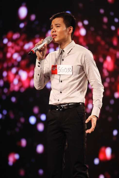 Hoài Linh than phiền khi bị Huy Tuấn bắt nạt