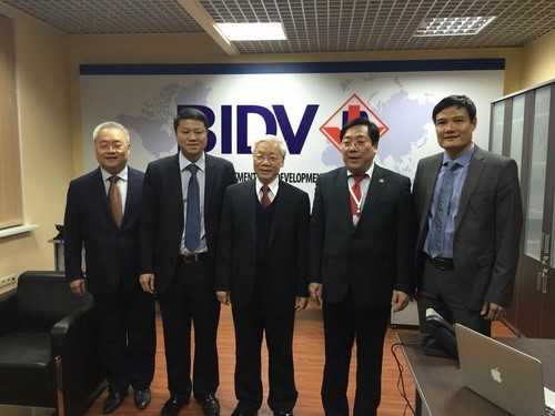 Tổng Bí thư Nguyễn Phú Trọng gặp mặt người Việt tại Nga