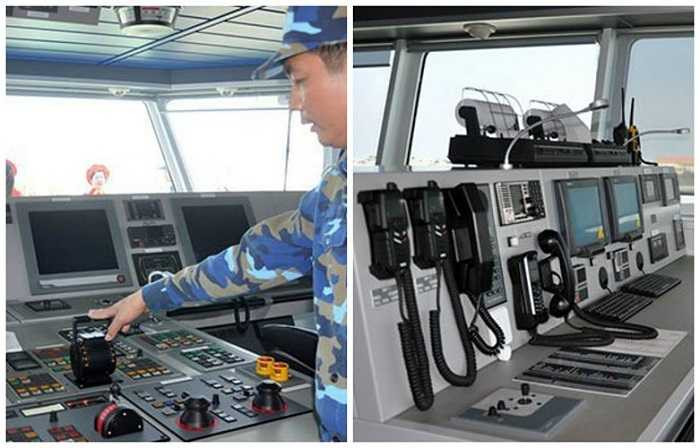 Bàn điều khiển hiện cùng hệ thống thông tin liên lạc hiện đại trên tàu CSB 8001.