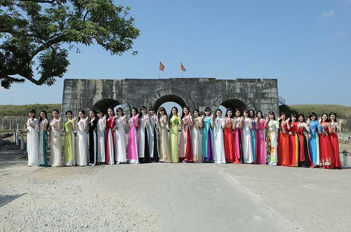 Đêm chung kết Người đẹp xứ Thanh 2014 do công ty Lam Đa phối hợp với Sở VH-TT-DL tỉnh Thanh Hóa tổ chức sẽ diễn ra lúc 20h ngày 30/11 tại Trung tâm huấn luyện và thi đấu thể dục thể thao tỉnh Thanh Hóa.