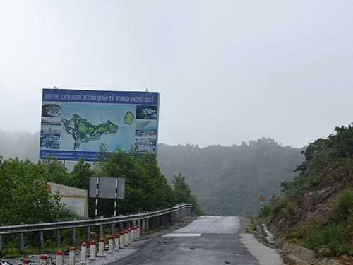 Tranh cãi khu nghỉ dưỡng ở Hải Vân: Thừa Thiên Huế có bị 'truy' trách nhiệm?