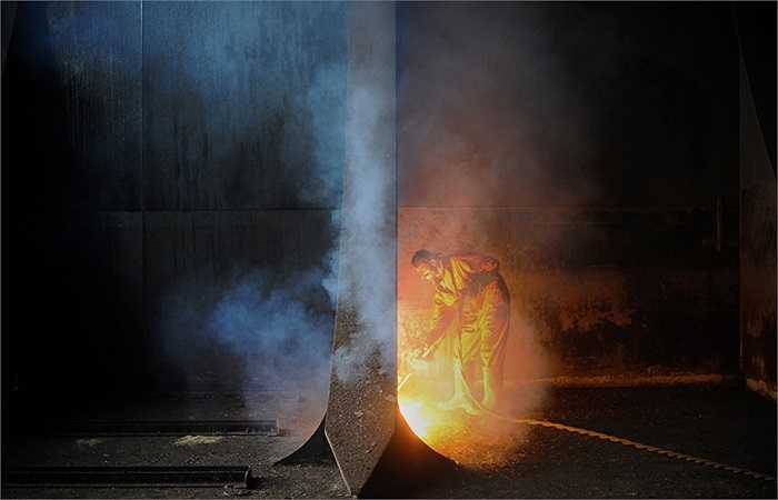 Những con tàu khổng lồ, hiện đại sau hàng chục năm phục vụ sẽ đến lúc bị cho về nghỉ vì chi phí sửa chữa không đem lại hiệu quả cao so với đóng mới