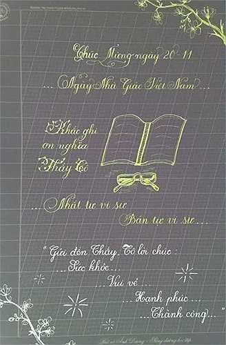 Ngát cho biết, cô bắt đầu luyện viết chữ đẹp ngay từ năm đầu tiên của đại học, bởi đây là kỹ năng cơ bản và cần thiết với nghề nghiệp. Sau đó cô tự học trên mạng, có tham gia lớp luyện chữ trong 3 ngày của thầy giáo Nguyễn Ánh Dương.