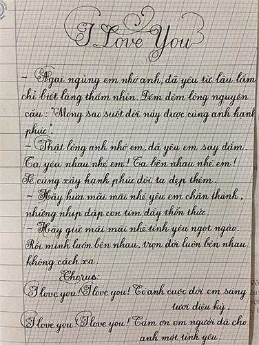 Cô giáo tương lai chia sẻ, để có nét chữ đẹp cần hiểu biết chính xác về cỡ chữ, kích thước, điểm đặt bút… Bên cạnh đó người viết cần những yếu tố như sự khéo léo, tính kiên trì.