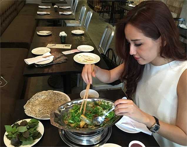Theo Mai Phương Thúy, cô mở quán cơm này nhằm có thể mang đến cho thực khách của mình cảm giác thân quen của bữa cơm gia đình.