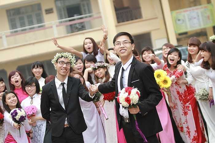 Cùng nhau đi về phía mặt trời