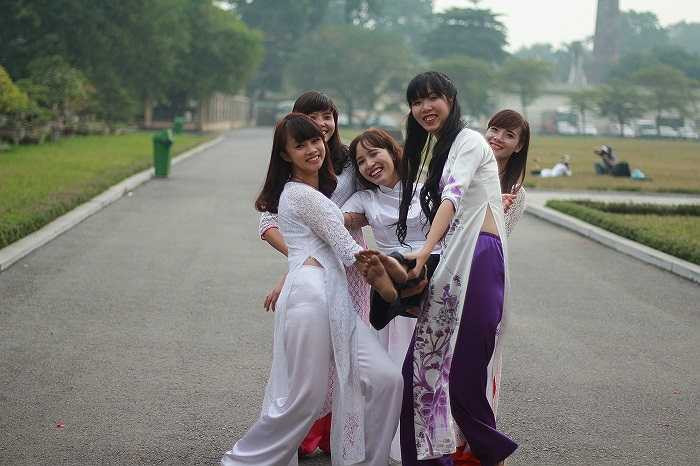 Quậy tưng bừng mọi lúc mọi nơi