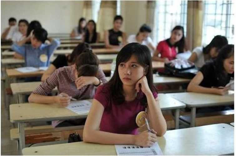 Mới đây, cư dân mạng lại sôi sục vì hình ảnh một nữ sinh mặt mộc vô cùng xinh đẹp. 