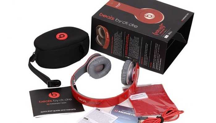 Chiếc tai nghe nổi tiếng của hãng Beats có giá bán giảm tới 90 USD xuống còn 79,99 USD.