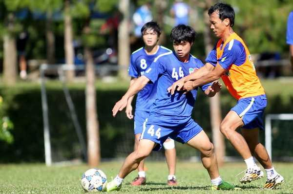 Công Phượng chọn áo số 44