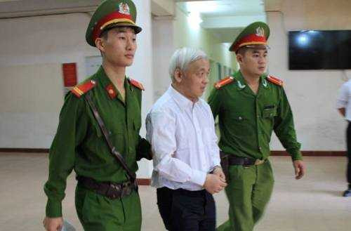 Tòa cách ly 'bầu' Kiên để thẩm vấn các bị cáo khác