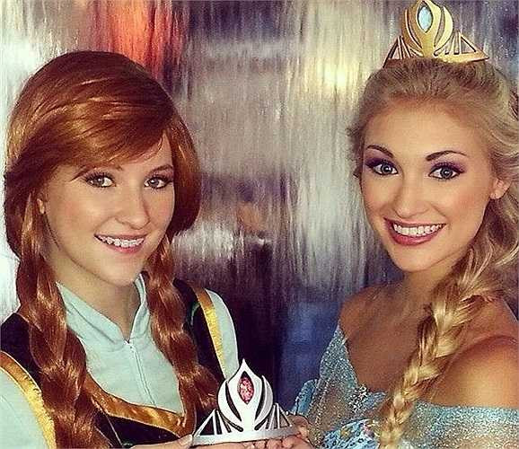 Cô gái 18 tuổi cho hay, cô đã từng rất sốc sau khi xem bộ phim hoạt hình Frozen vào năm ngoái. Do quá giống nhân vật chính trong phim nên cô luôn có cảm giác như chính mình đang diễn.