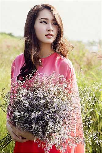 Việc xuất hiện tại các event cũng được hoa hậu cực kì cân nhắc và mỗi lần xuất hiện Thu Thảo đều làm công chúng phải xuýt xoa ngưỡng mộ bởi nhan sắc tinh khôi cùng với những bộ cánh thời trang của mình.