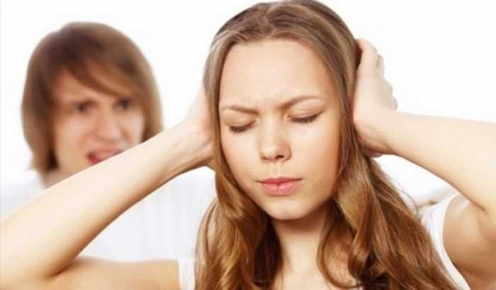 Chửi rủa: Chửi rủa chỉ làm cho cái tôi của bạn lớn dần, nó không mang lại lợi ích gì cho cuộc đời bạn. Vì vậy, bất cứ khi nào bạn cảm thấy như mình đang sỉ nhục ai đó khi tức giận, thì hãy lùi lại một bước để xem xét thật thấu đáo.