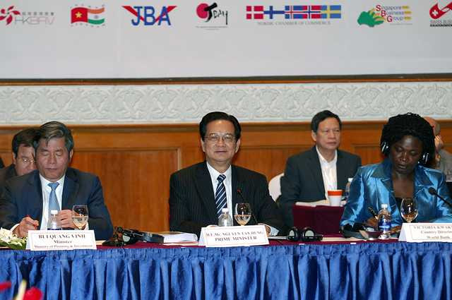 Thủ tướng Nguyễn Tấn Dũng: ‘Xử lý nghiêm các hành vi tham nhũng’