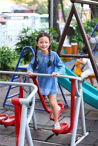 Vào các ngày cuối tuần Misu cũng chỉ thích được ngủ cùng dì út vào buổi tối hơn là cùng mẹ.