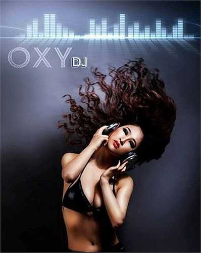 Cô bạn cũng chia sẻ đĩa than làm bằng nhựa rất bền, để được nhiều năm, nếu dơ bẩn hay bị mốc có thể rửa bằng xà phòng.