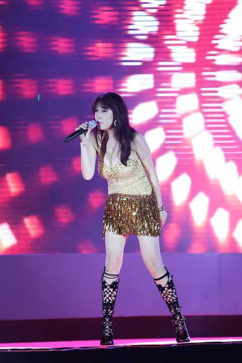 Cô đã từng có khoảng thời gian stress và tự giam mình trong nhà một thời gian vì tin đồn không hay này. 