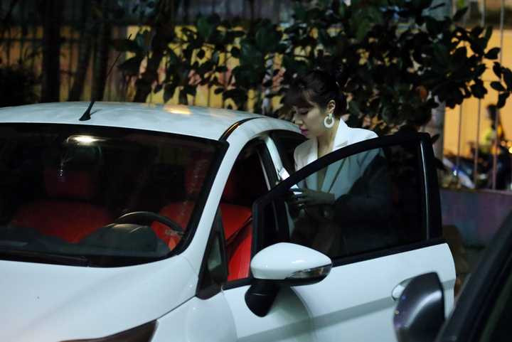 Trong thời gian sắp tới, Pha Lê sẽ tham dự một bộ phim điện ảnh với vai diễn khá thú vị. Để đầu tư cho vai diễn lần này cô đã phải thay đổi ngoại hình với tạo hình mới rất thú vị hứa hẹn mang lại nhiều điều bất ngờ cho khán giả. 