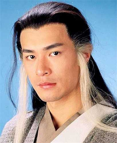 Lưu Đức Hoa khiến nhiều fan nữ mê mệt khi mang đến cho nhân vật Dương Quá trong bộ phim Thần điêu đại hiệp 1983 một dung mạo đẹp trai ngời ngời. Song, anh lại không có được nét sắc lạnh cần thiết của vai diễn như đàn em ở bản dựng năm 1995. Cổ Thiên Lạc đã thể hiện một Dương Quá gần với những miêu tả của nhà văn Kim Dung: thông minh, hành xử cổ quái, nửa chính nửa tà.