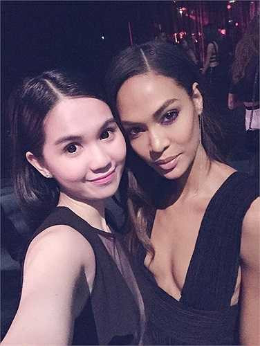 Như vậy, có thể thấy số tiền Ngọc Trinh và Khắc Tiệp bỏ ra để có được hai tấm vé VIP cũng trên dưới 1 tỷ đồng