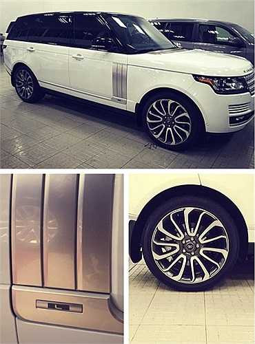 Cô chia sẻ: 'Hôm nay đi đóng thuế mà xe mới quá, chưa có giá luôn...chưa đi được, người ta hẹn cuối tuần mới biết giá, đăng ký xong mới đi làm biển số được, chờ vậy.'