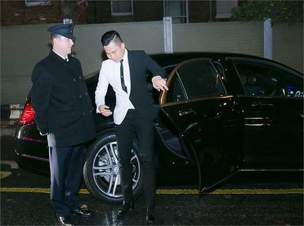 Và thậm chí còn được tham dự cả 2 buổi rehearsal và tiệc VIP sau chương trình với sự tham gia của tất cả các thiên thần của Victoria's Secret.