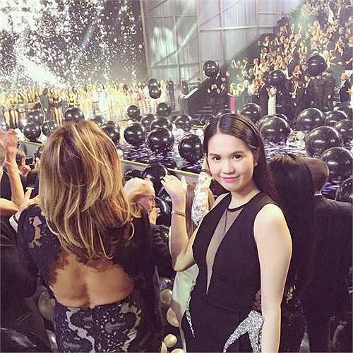 Bản quyền truyền hình của show diễn có giá lên tới 16 triệu USD (khoảng 340 tỷ đồng) vào năm 2012.