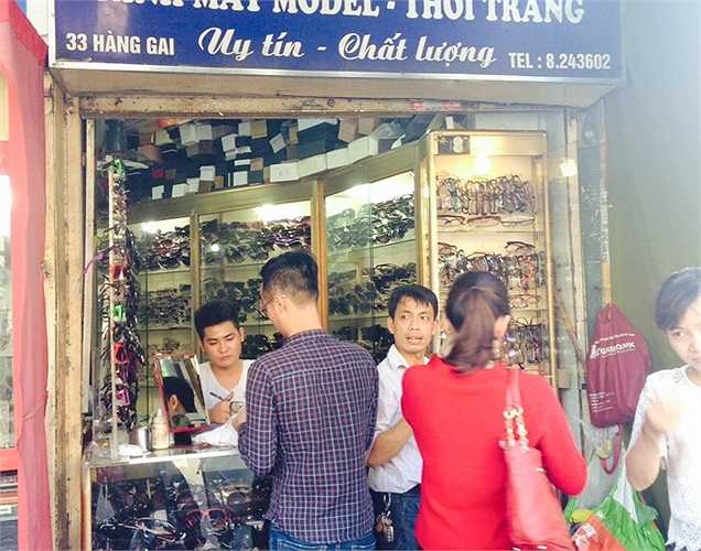 Dù vậy, nhưng các chủ hộ kinh doanh vẫn chấp nhận bởi lẽ ở những vị trí đẹp mới thu hút được khách mua. 