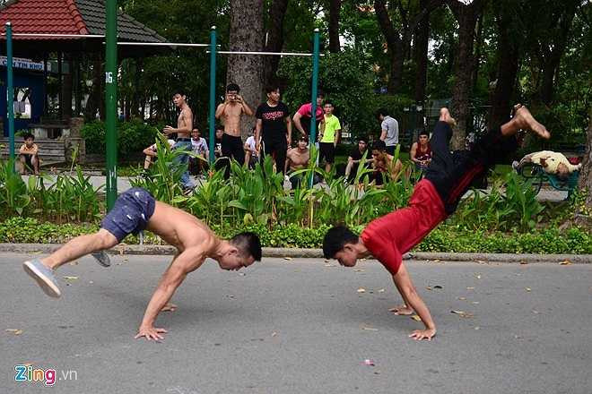 Địa điểm lý tưởng để các bạn trẻ tập luyện như công viên Hoàng Văn Thụ, nhà thi đấu Phú Thọ.