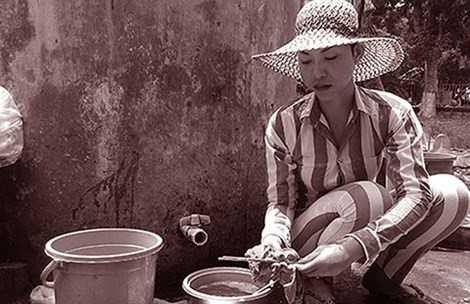 Một phạm nhân chuyển giới nửa chừng từ nam sang nữ nên vẫn đang ở chung với phạm nhân nam tại trại giam Phước Hòa.