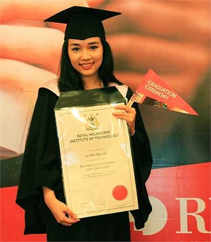 Cô bạn Nguyễn Mai Ly - Hoa khôi ĐH RMIT Việt Nam vừa tốt nghiệp chương trình Cử nhân Thương mại với tấm bằng loại giỏi