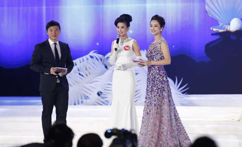 Phạm Thị Hương (SBD 242); Nguyễn Cao Kỳ Duyên (SBD 283); Nguyễn Huỳnh Trúc Mai (SBD 491); Nguyễn Lâm Diễm Trang (SBD 858); Trang Trần Diễm Quỳnh (SBD 716); Lã Thị Kiều Anh (SBD 099); Nguyễn Thanh Tú (SBD 268); Đỗ Thị Huệ (SBD 532); Nguyễn Thị Bảo Như (SBD 680); Nguyễn Trần Huyền My (SBD 289).