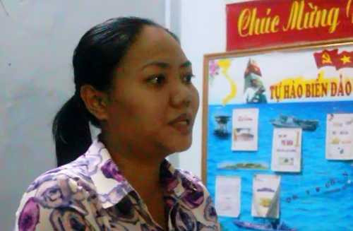 Nhiều người đến nhận người nhà của bé 2 tuổi bị bỏ rơi