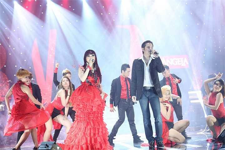 Đó cũng là yếu tố giúp chị thể hiện thành công những ca khúc về Huế