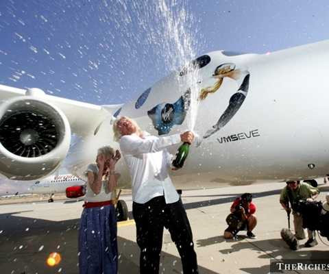 tỷ phú kỳ quặc